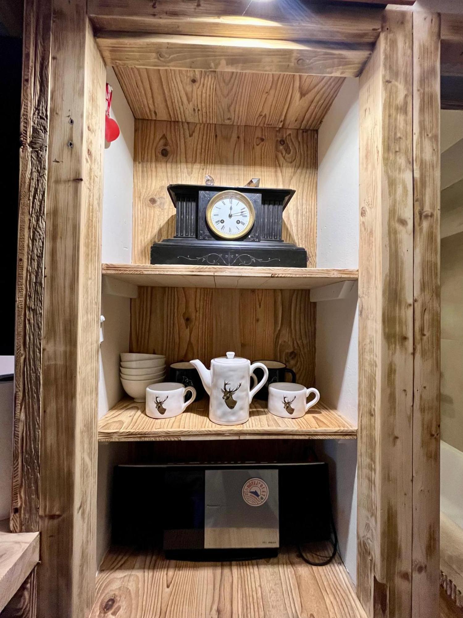 Appartement Ensoleille Aux Tines, Vue Massif Chamonix Kültér fotó