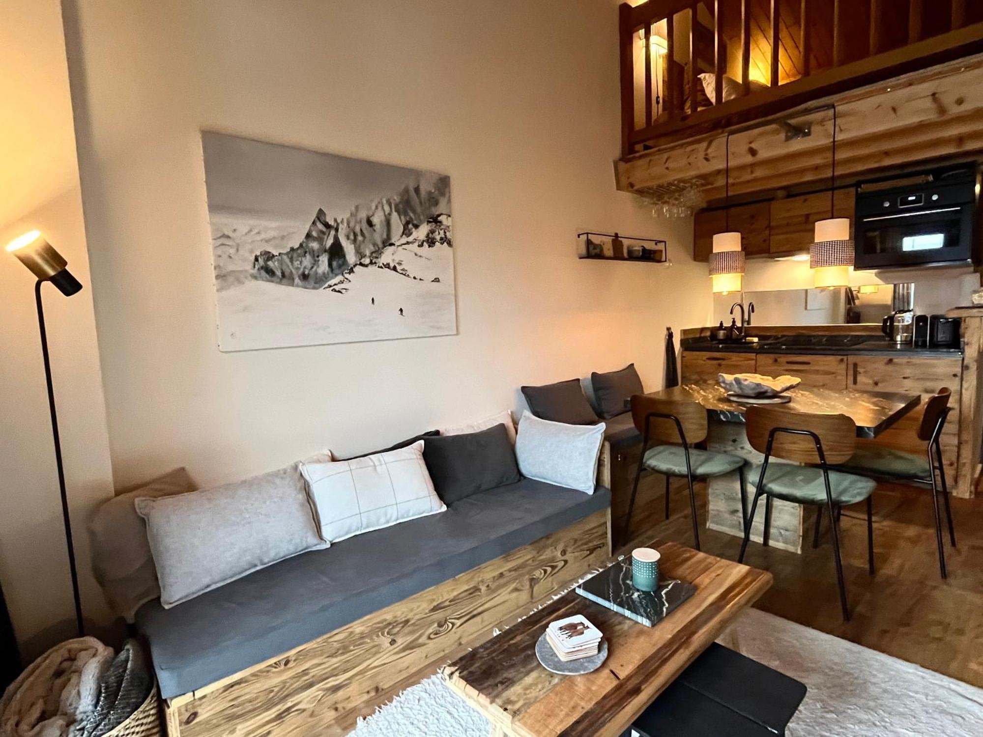 Appartement Ensoleille Aux Tines, Vue Massif Chamonix Kültér fotó